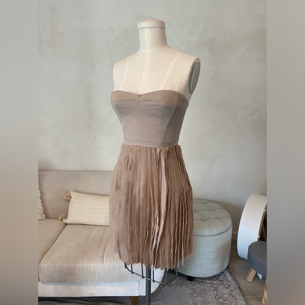 BCBG MAXAZRIA STRAPLESS BEIGE COCKTAIL DRESS